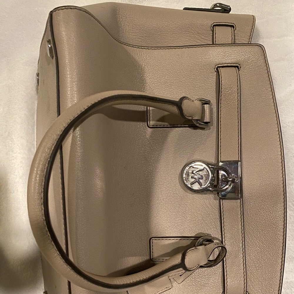 Purse - Picture 2 of 3